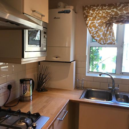 Charming Flat Centrally Located 런던 외부 사진